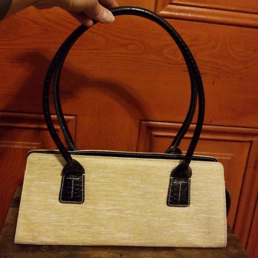 TOMMY HILFIGER WOVEN ALLIGATOR PURSE